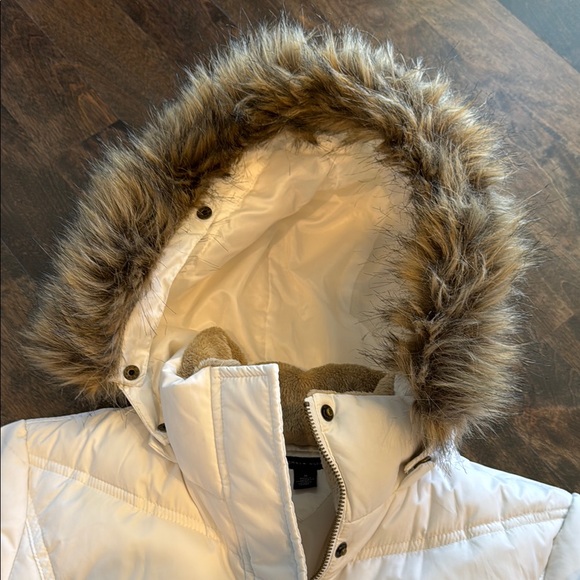 White Puffer Jacket with Faux Fur Hood - Picture 4 of 4
